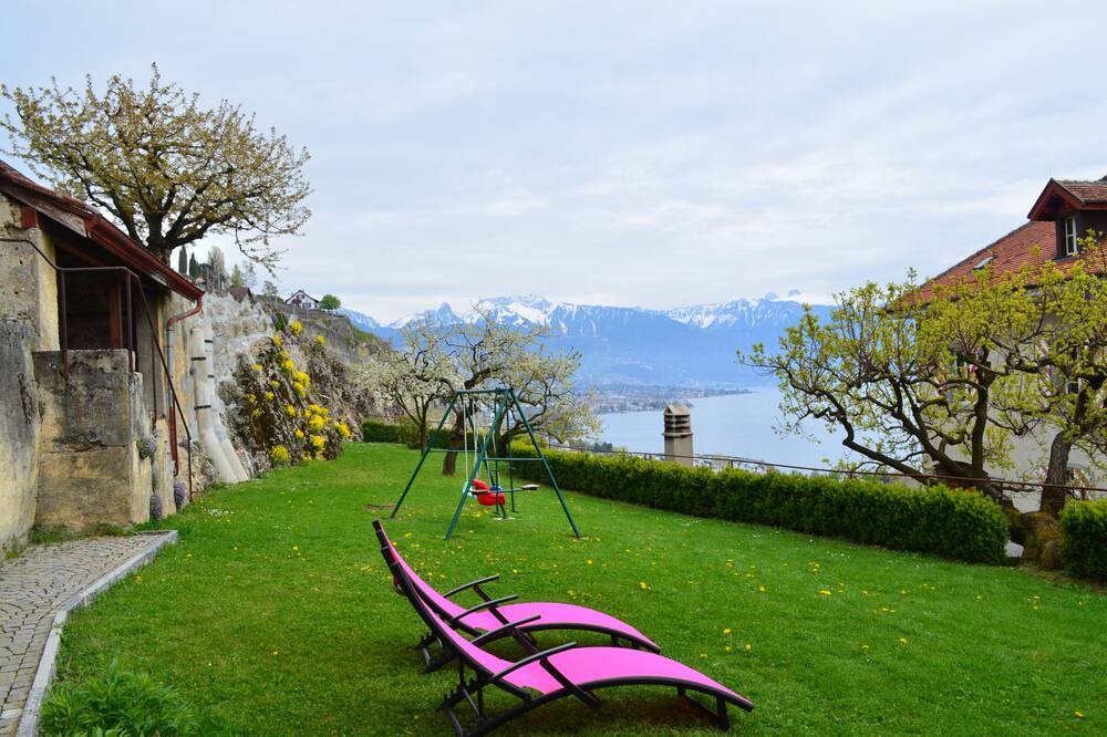Photo of Outdoor in Chardonne