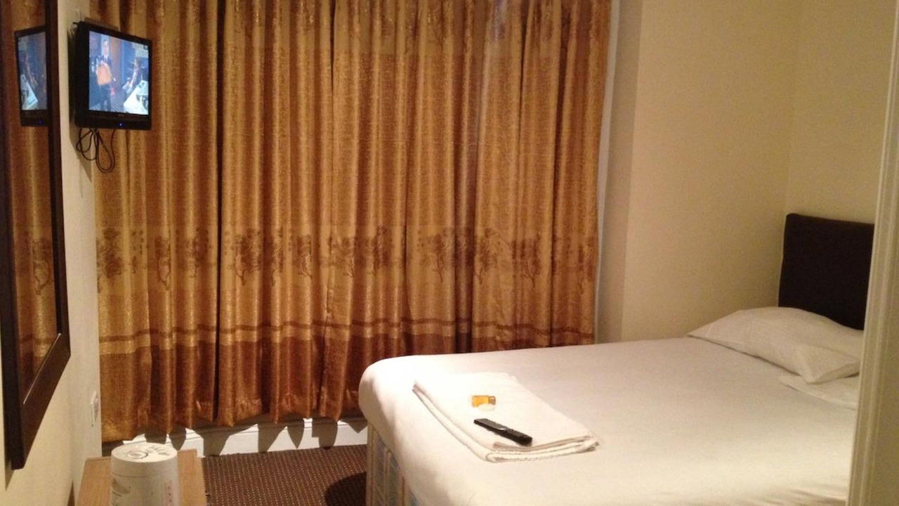 Photo of Others in Bow