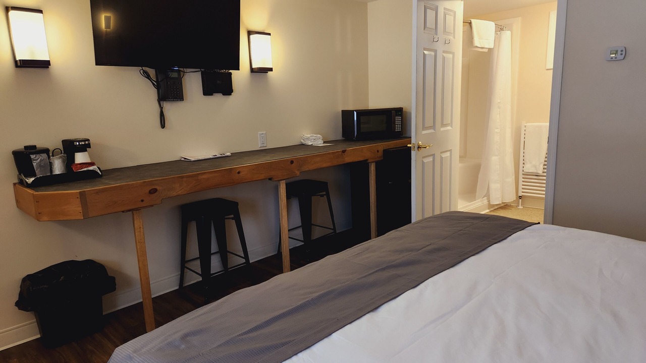 Photo of Bedroom in Colebrook