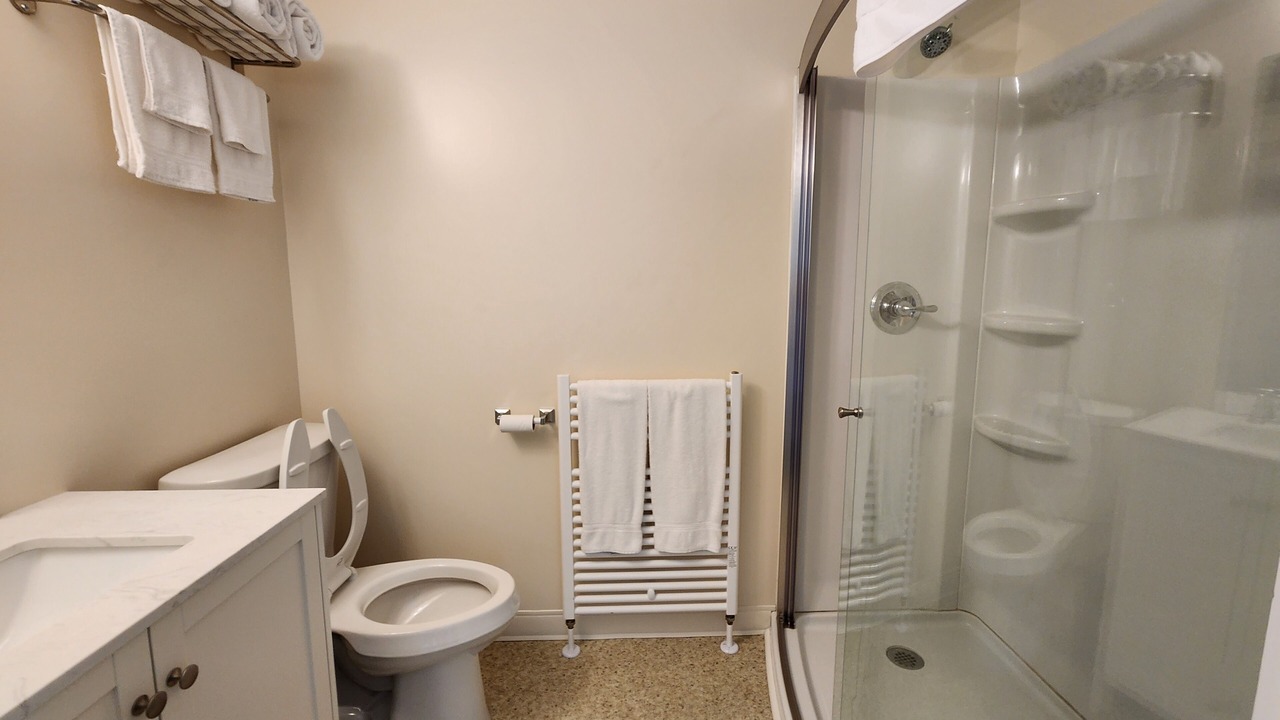 Photo of Bathroom in Colebrook