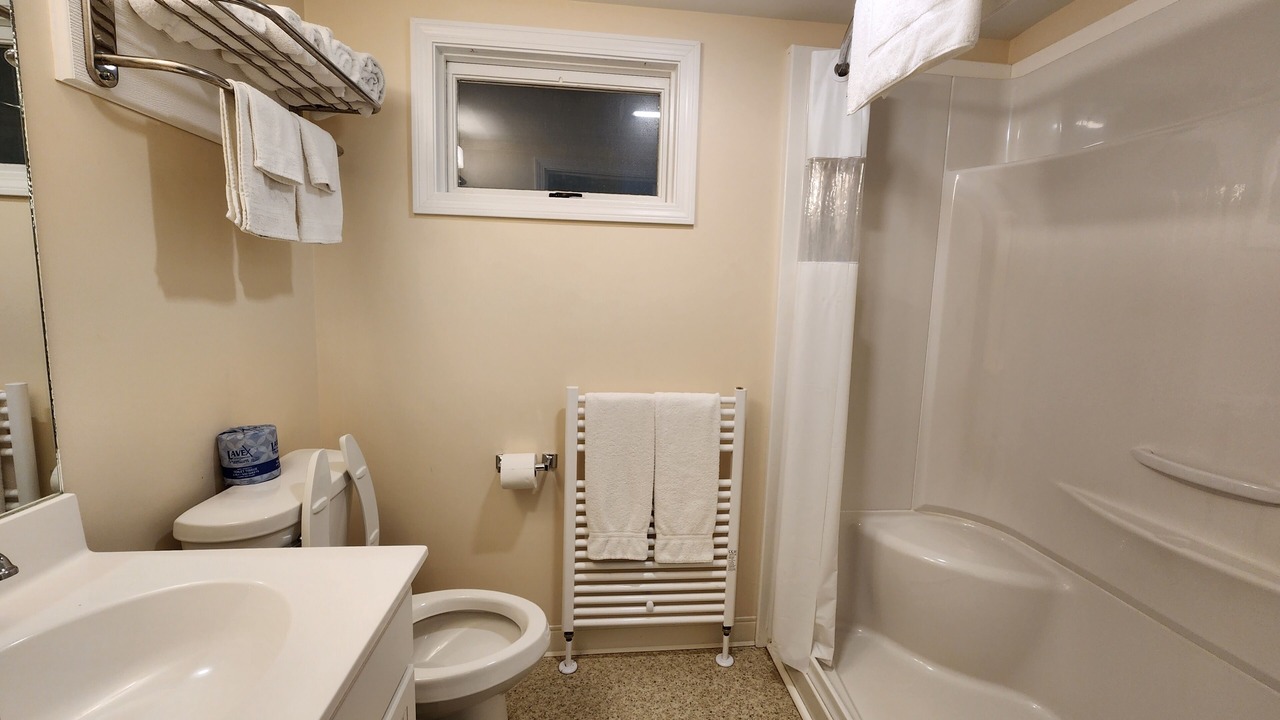 Photo of Bathroom in Colebrook