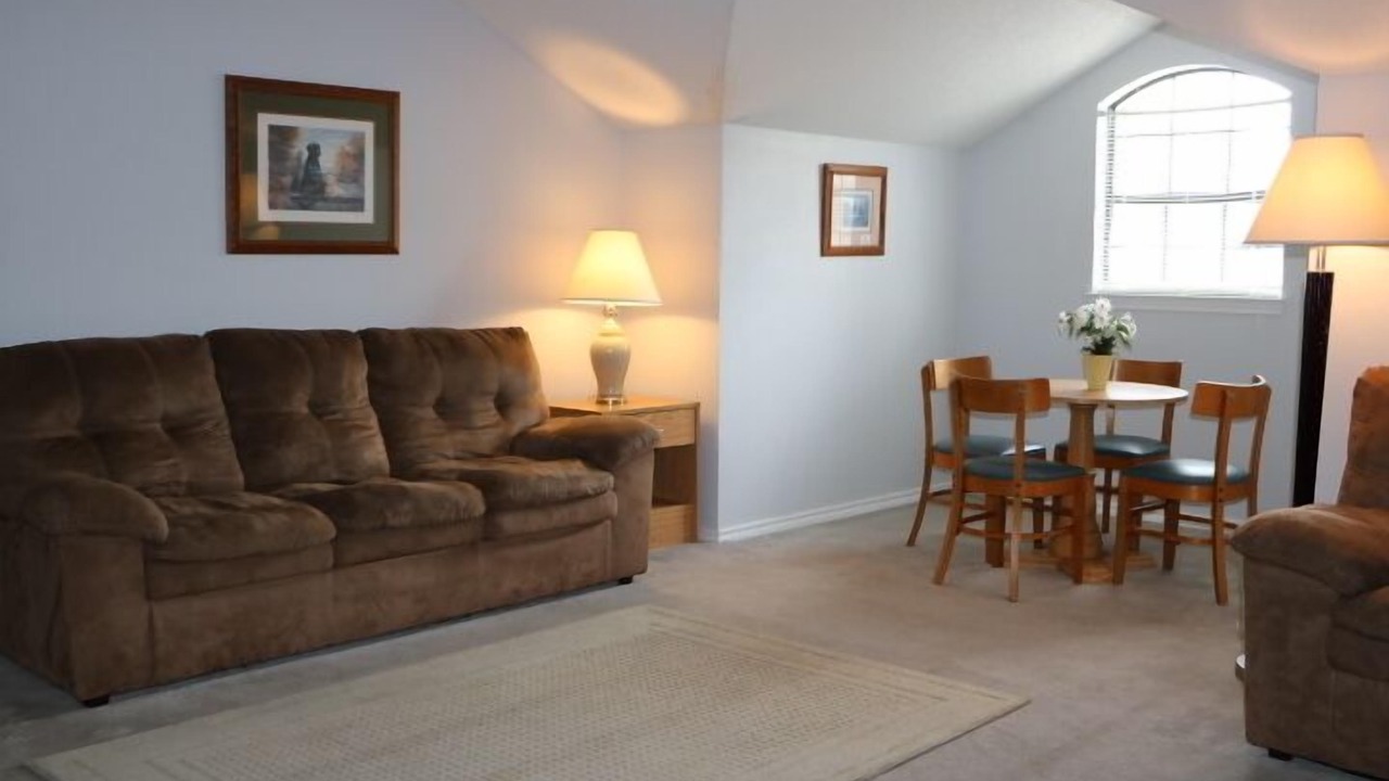 Photo of Bedroom in Emory