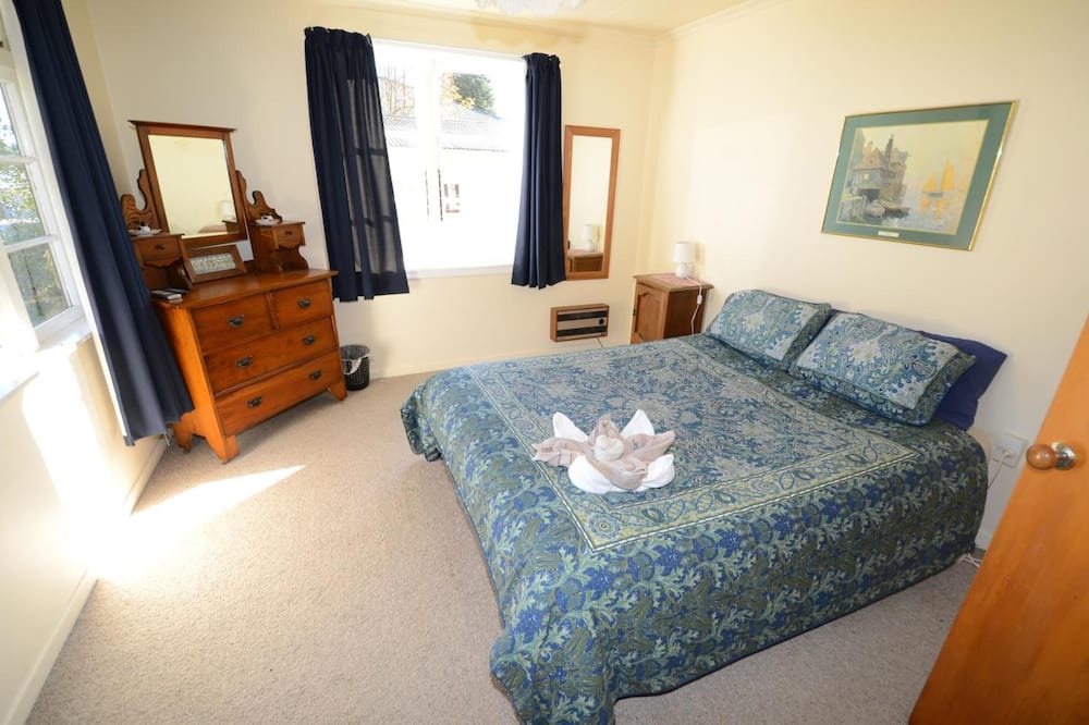 Photo of Bedroom in Reefton