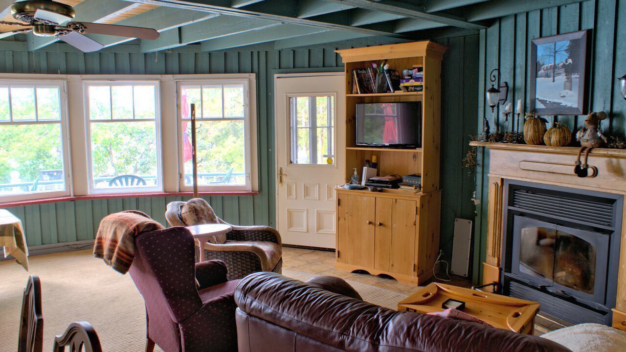 Photo of Livingroom in Trent Hills