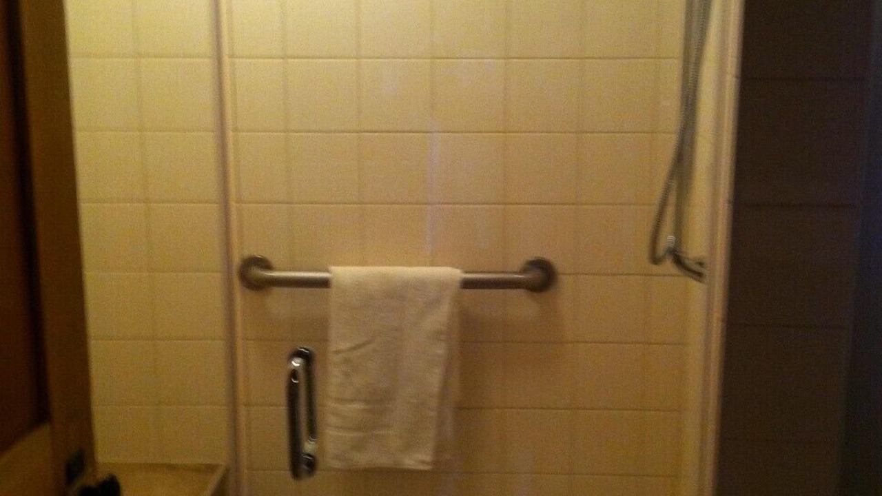 Photo of Bathroom in Campbellford