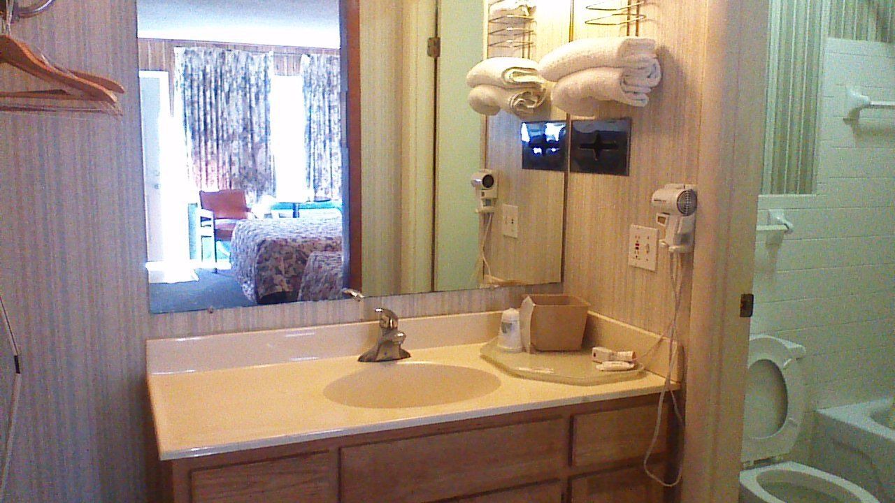 Photo of Bathroom in Scottsboro