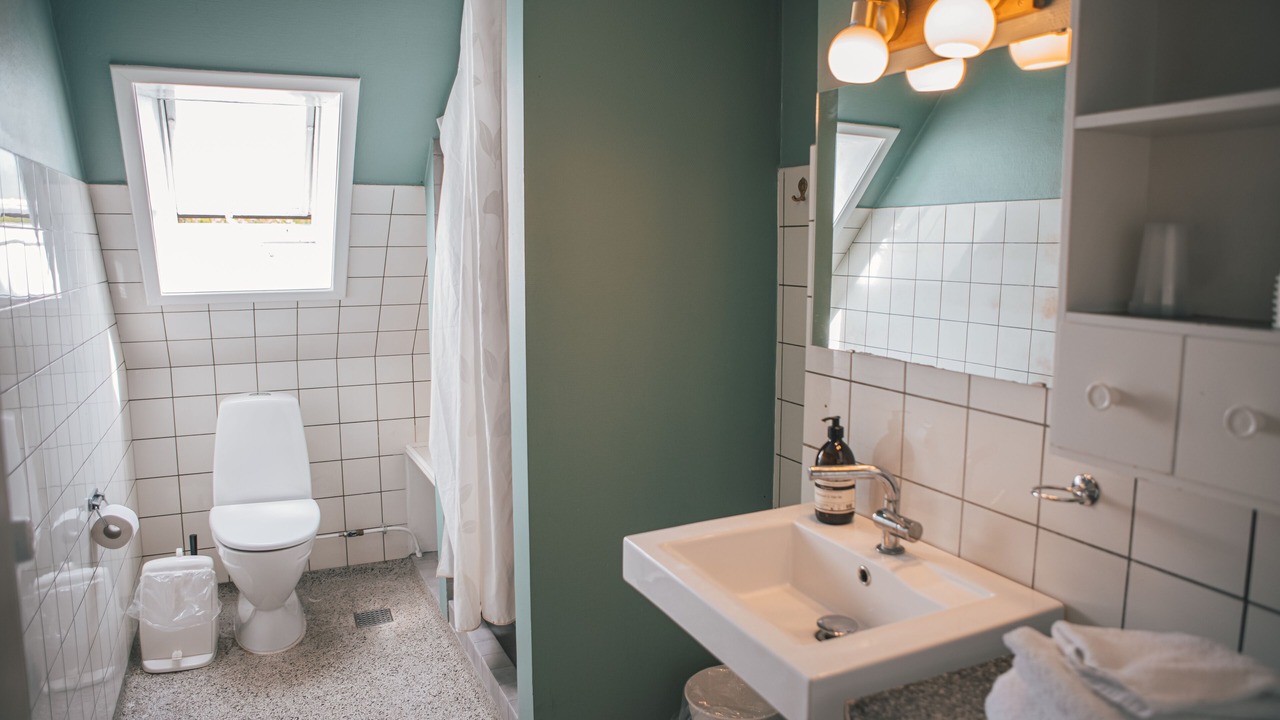 Photo of Bathroom in Hvalso