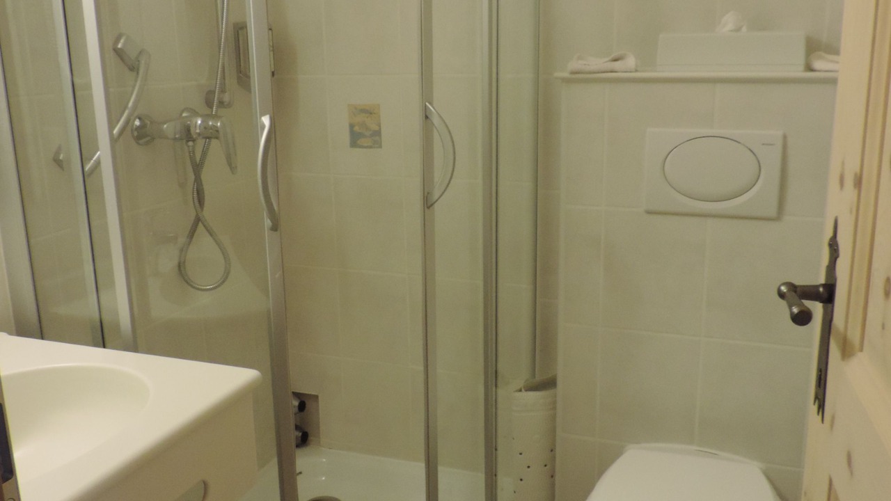 Photo of Bathroom in Zuoz