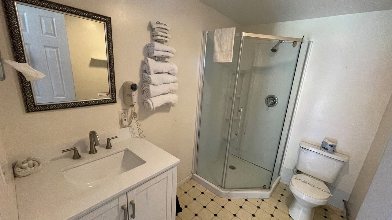 Photo of Bathroom in Huron