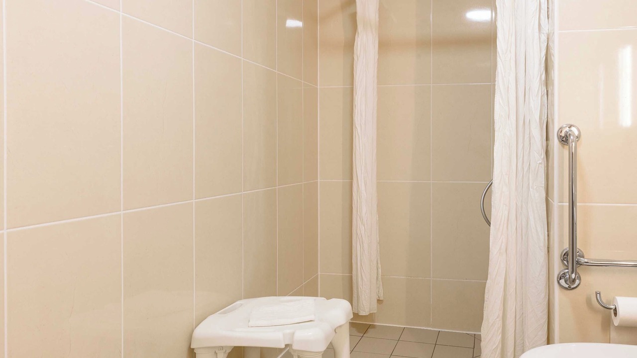 Photo of Bathroom in Lardenne