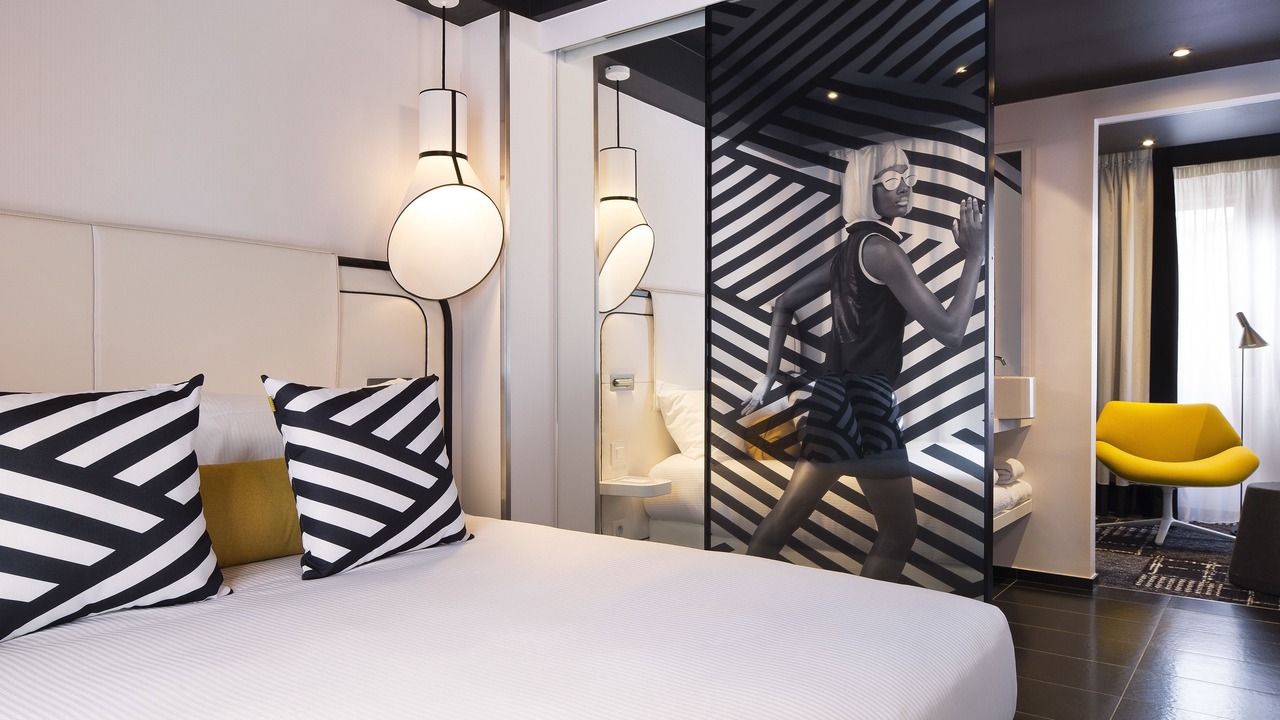 Photo of Bedroom in Champs-Elysees