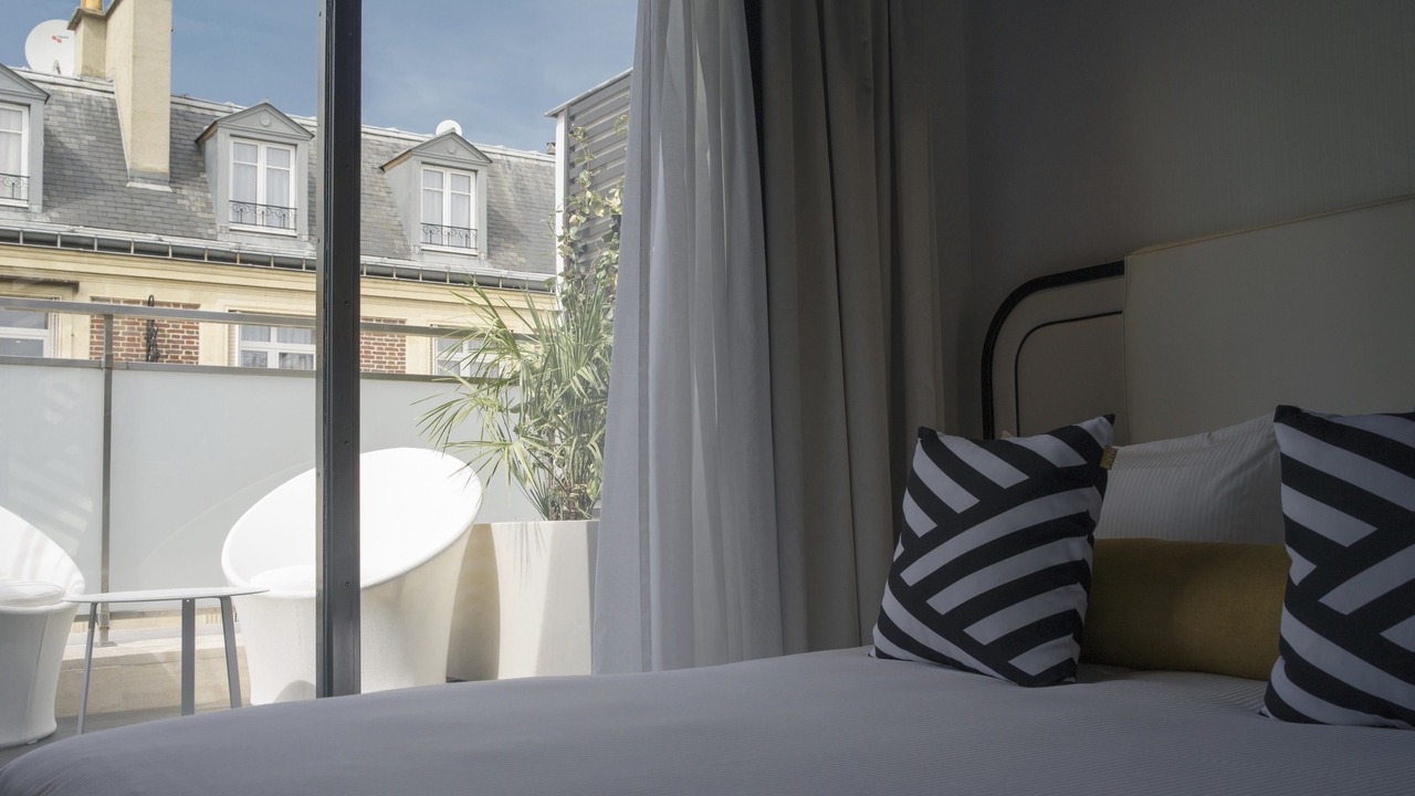 Photo of Bedroom in Champs-Elysees