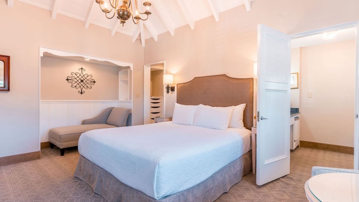 Photo of Bedroom in Golden Rectangle