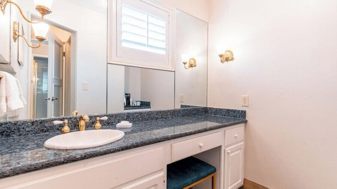 Photo of Others in Golden Rectangle