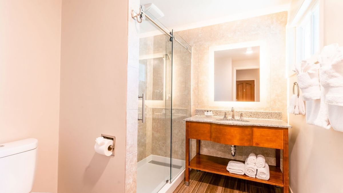 Photo of Bathroom in Golden Rectangle