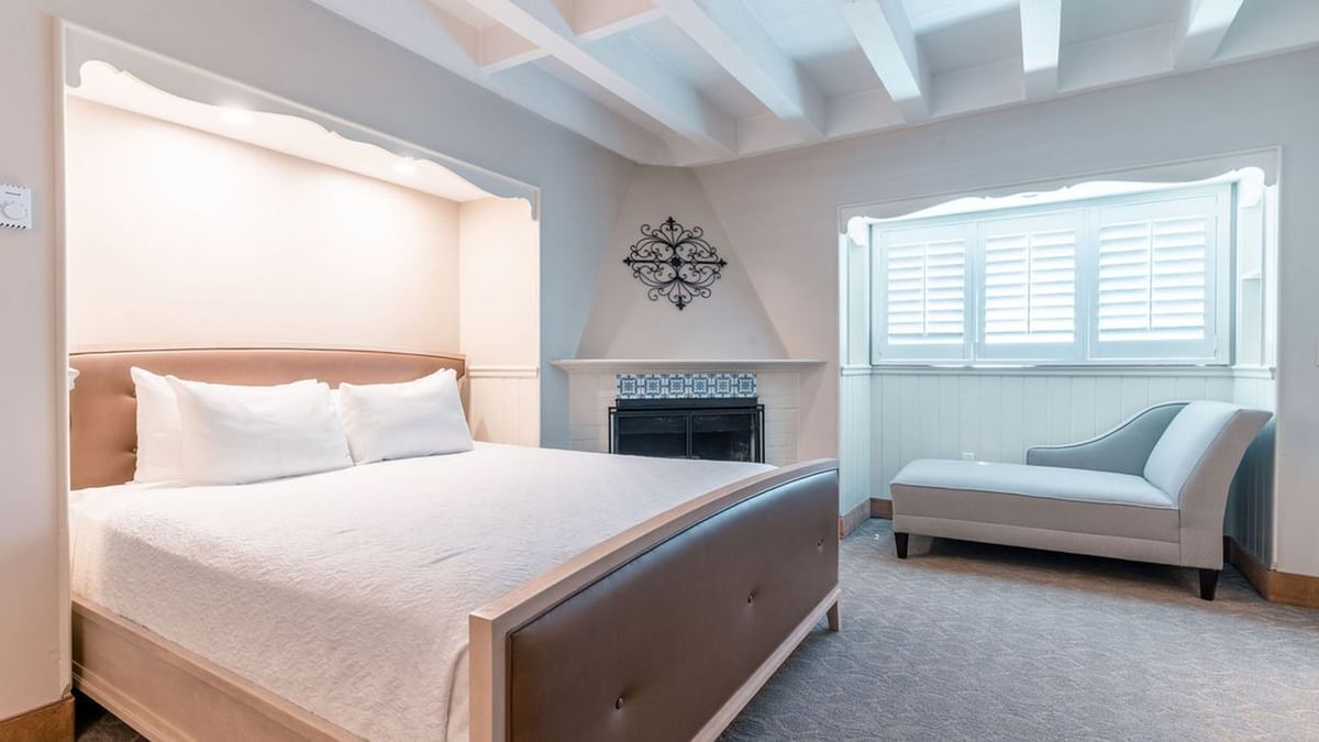 Photo of Livingroom in Golden Rectangle