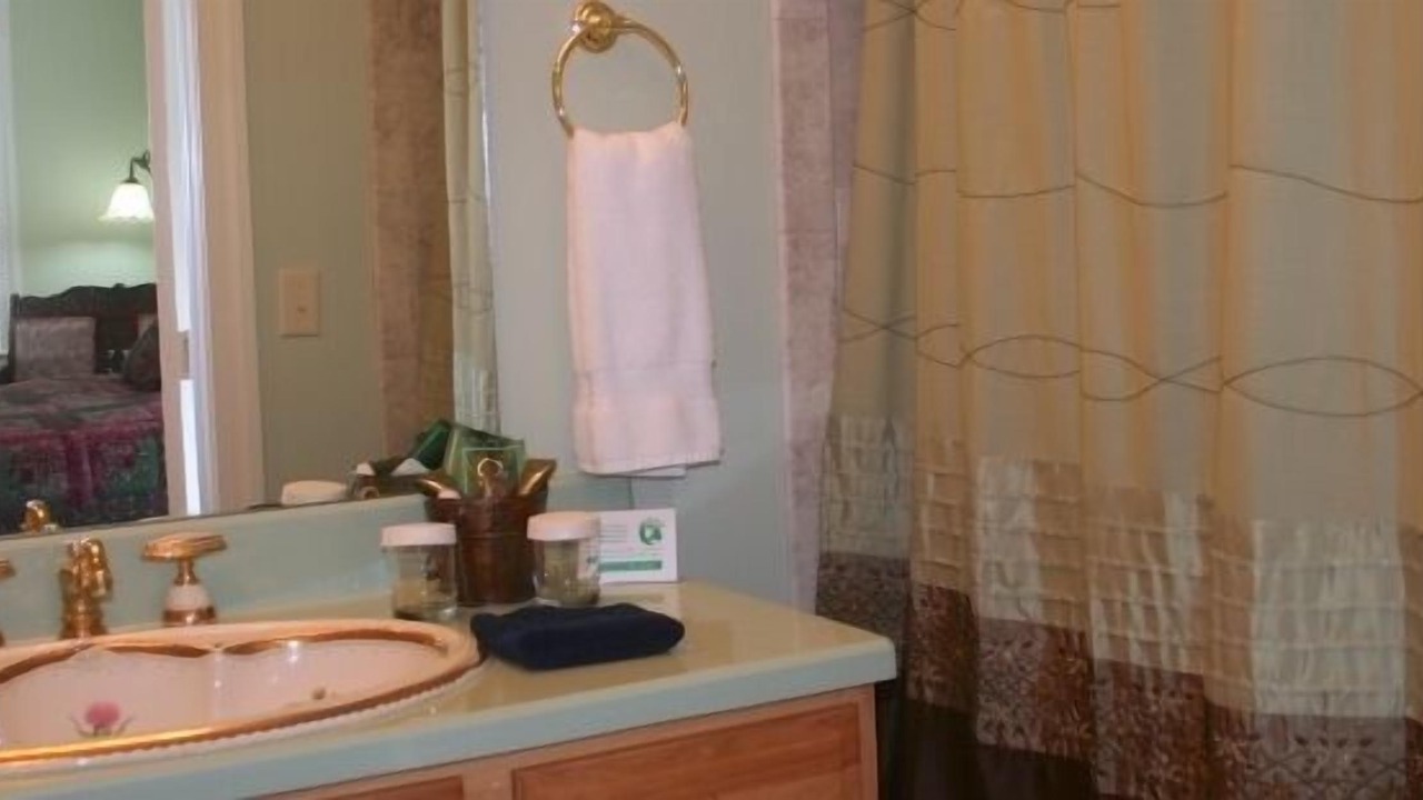 Photo of Bathroom in Gettysburg