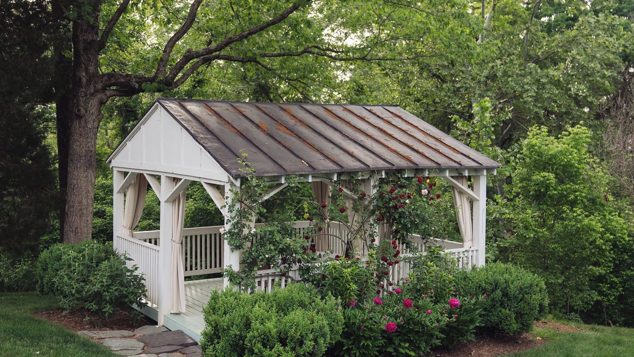 Photo of Outdoor in Boyd Tavern