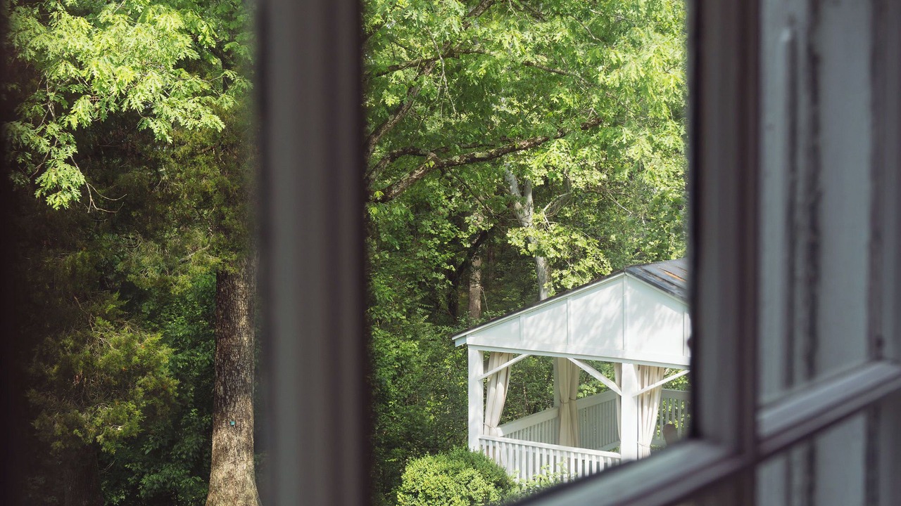 Photo of Bedroom in Boyd Tavern