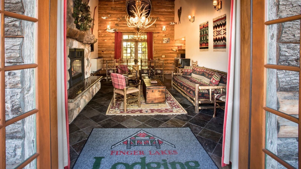 Photo of Livingroom in Skaneateles