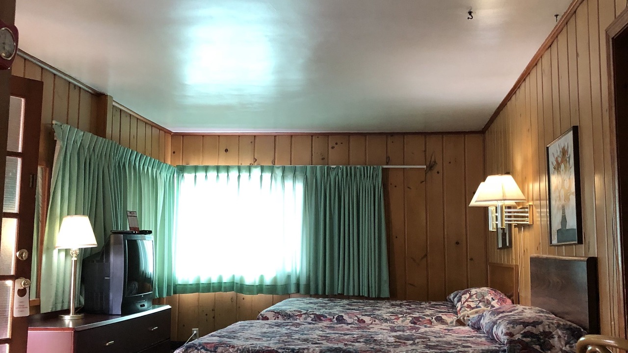 Photo of Bedroom in Cadillac