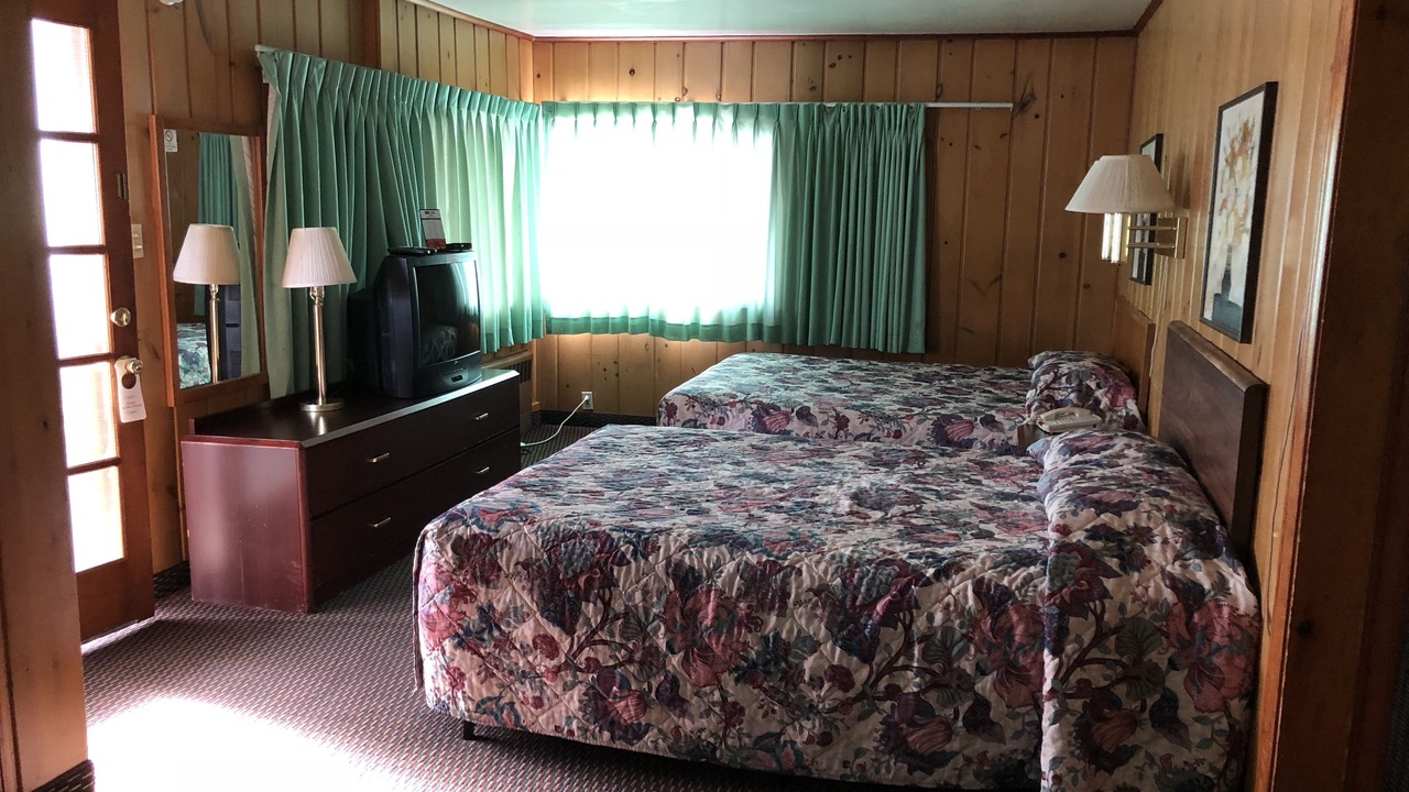 Photo of Bedroom in Cadillac