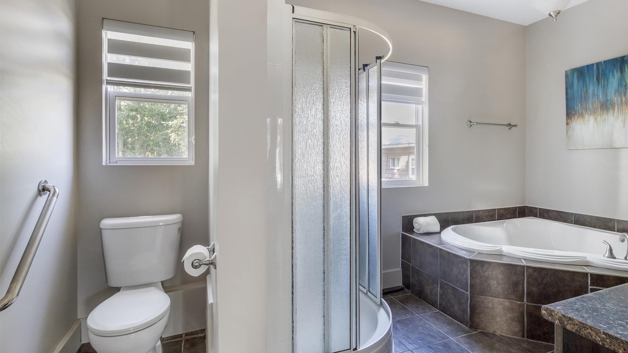 Photo of Bathroom in Beresford