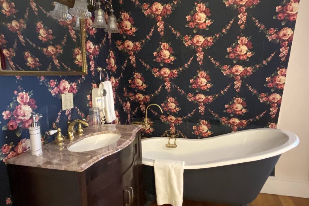 Photo of Bathroom in Great Barrington