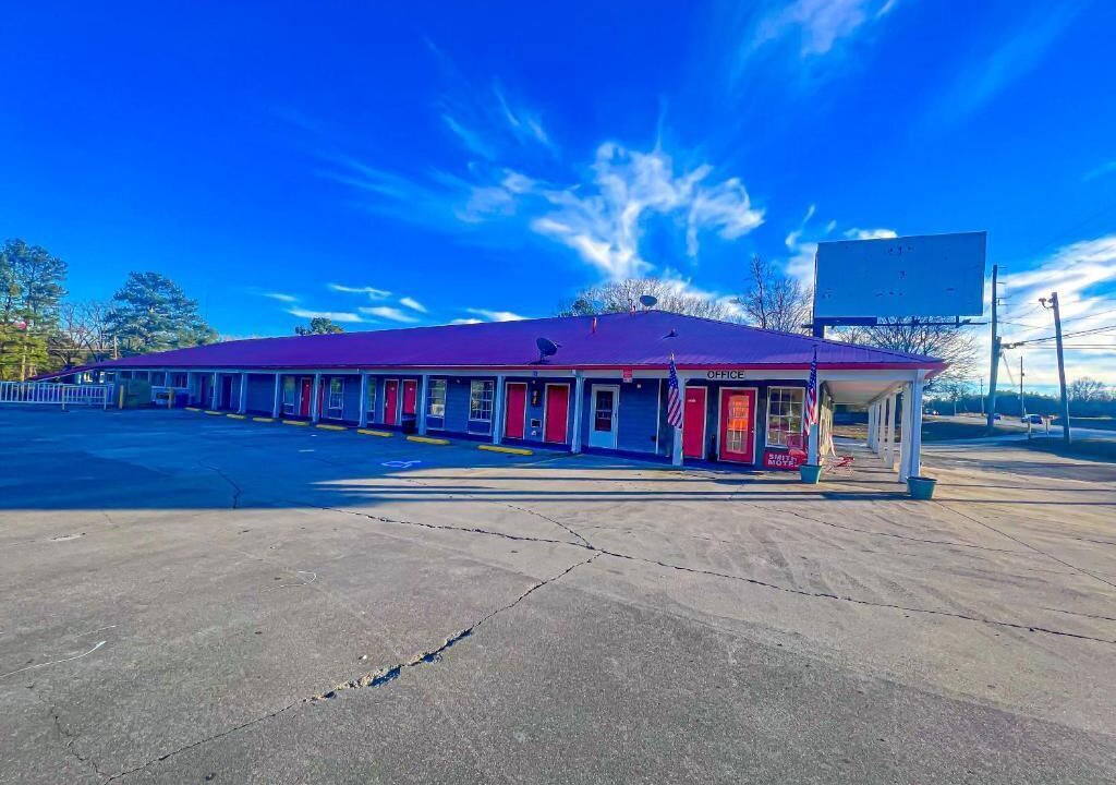 Photo of Outdoor in Calhoun