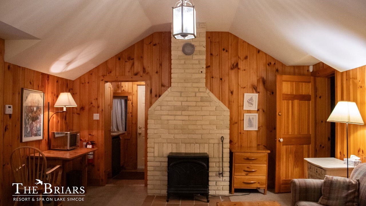 Photo of Livingroom in Jacksons Point