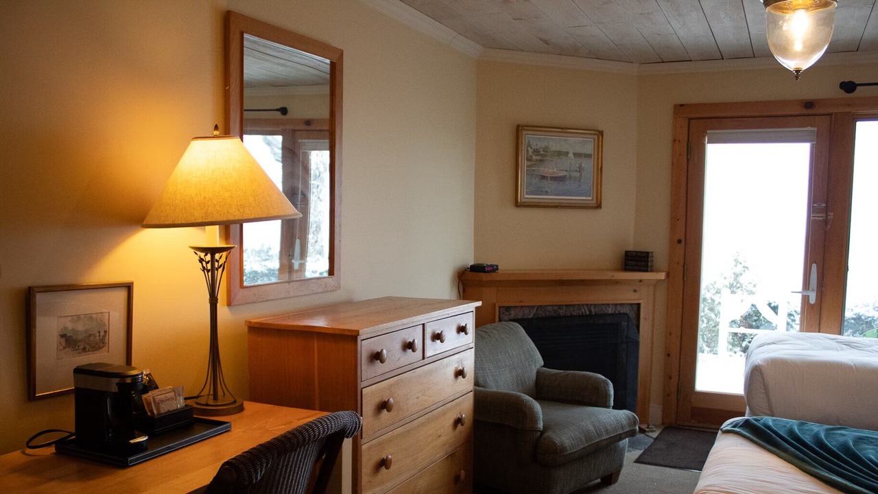 Photo of Livingroom in Jacksons Point