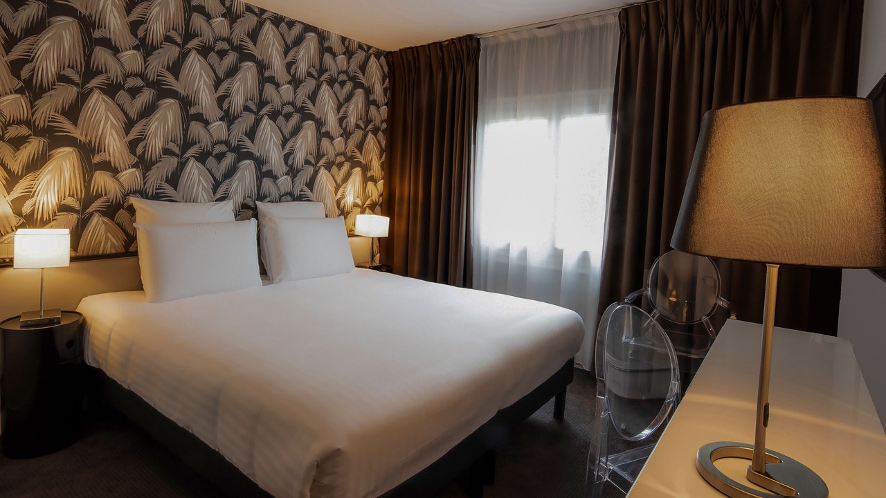 Photo of Bedroom in Saint-Cloud