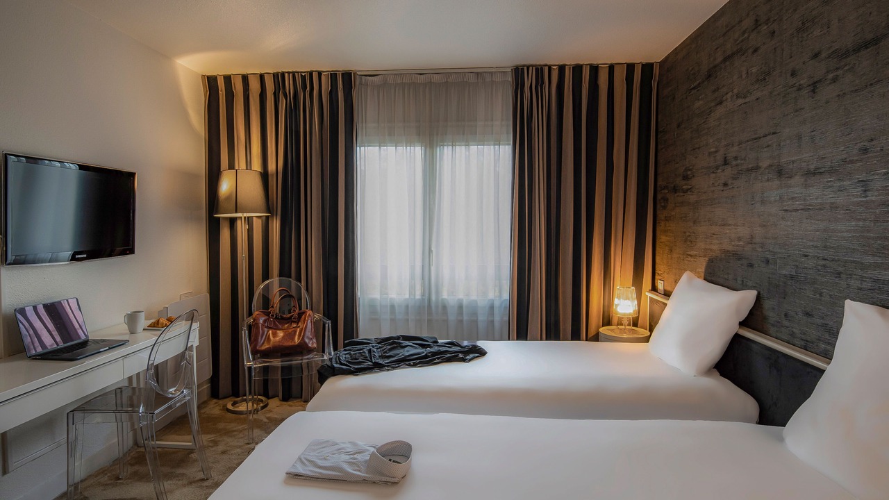 Photo of Bedroom in Saint-Cloud
