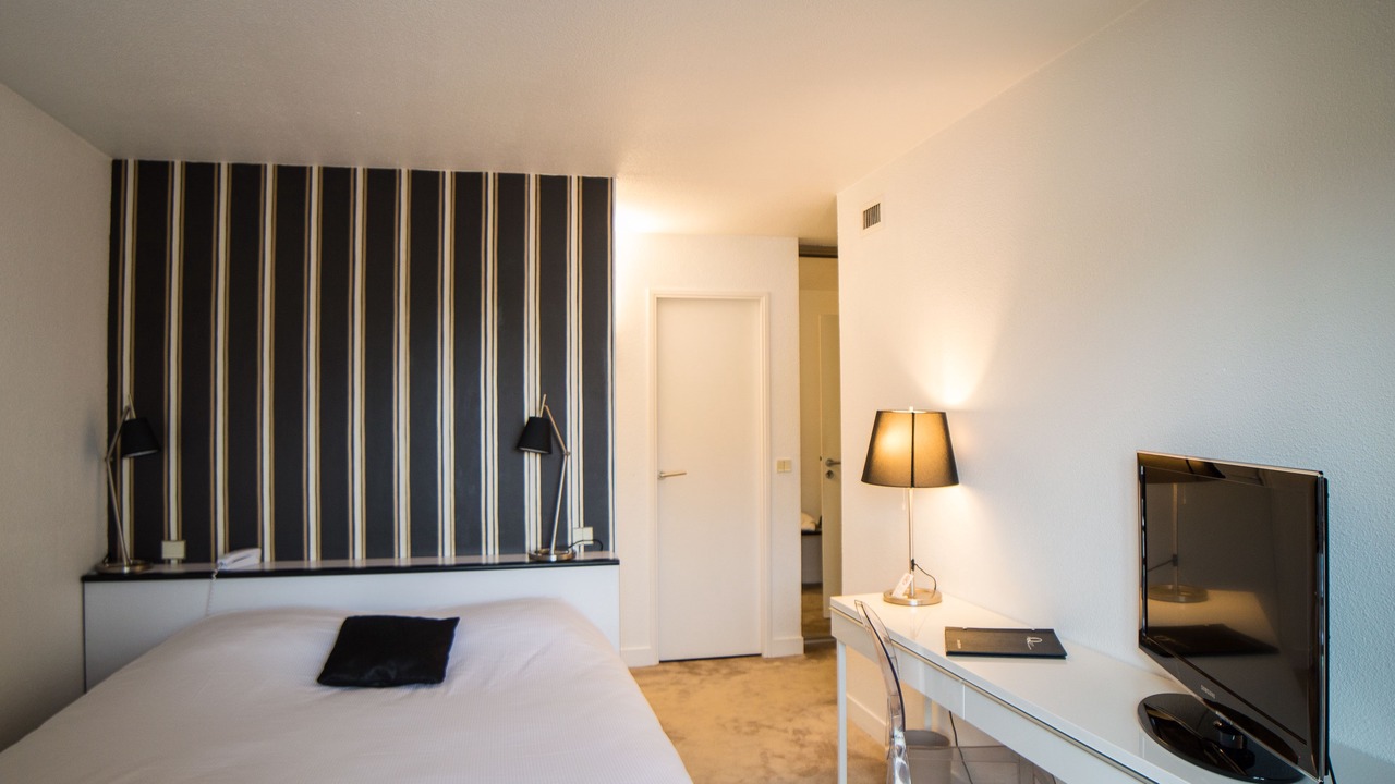 Photo of Bedroom in Saint-Cloud