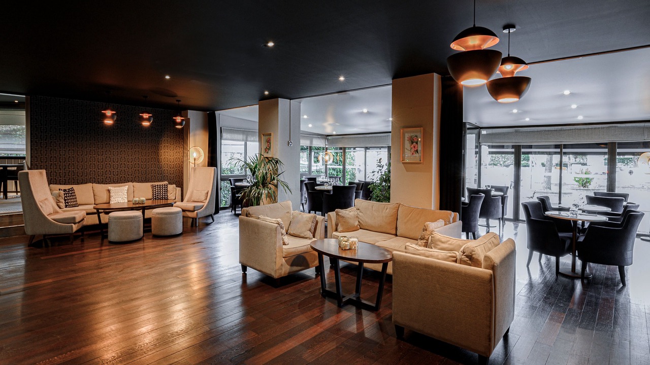 Photo of Livingroom in Saint-Cloud