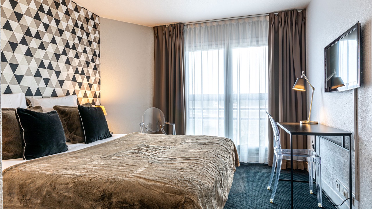 Photo of Bedroom in Saint-Cloud