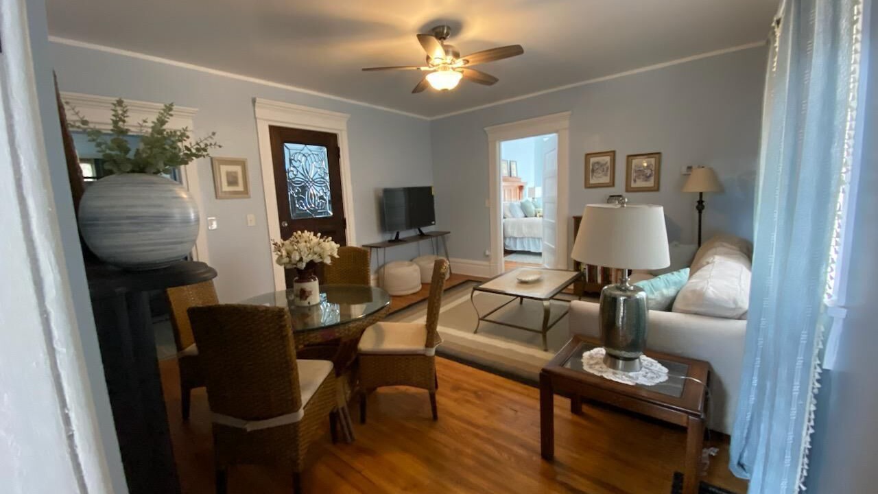 Photo of Livingroom in Logansport
