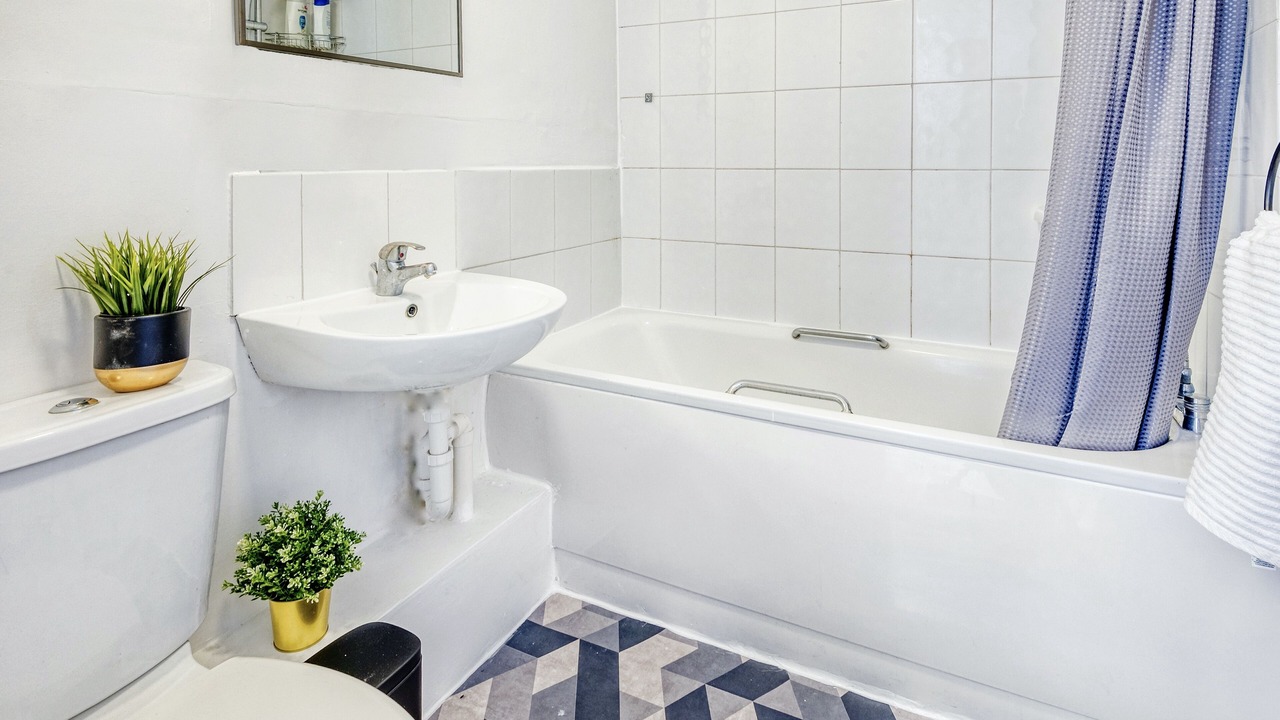 Photo of Bathroom in Sands End