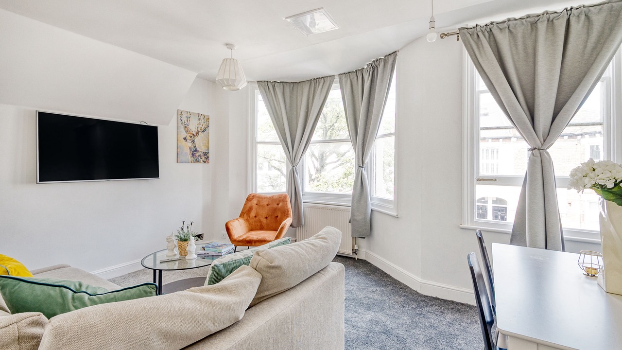 Photo of Livingroom in Sands End