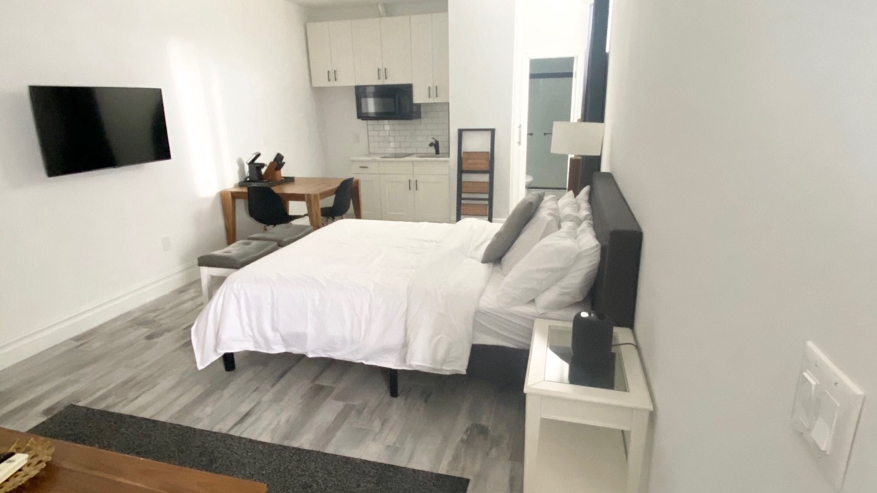 Photo of Others in Silver Lake