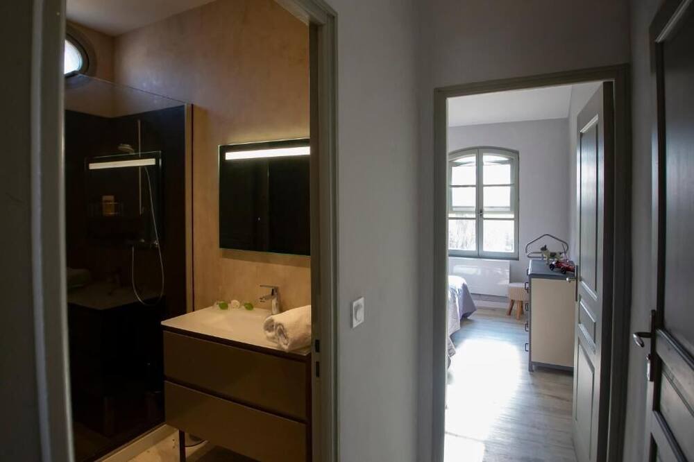 Photo of Bedroom in Arles