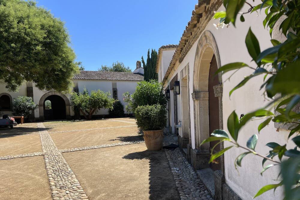 Photo of Outdoor in Arles