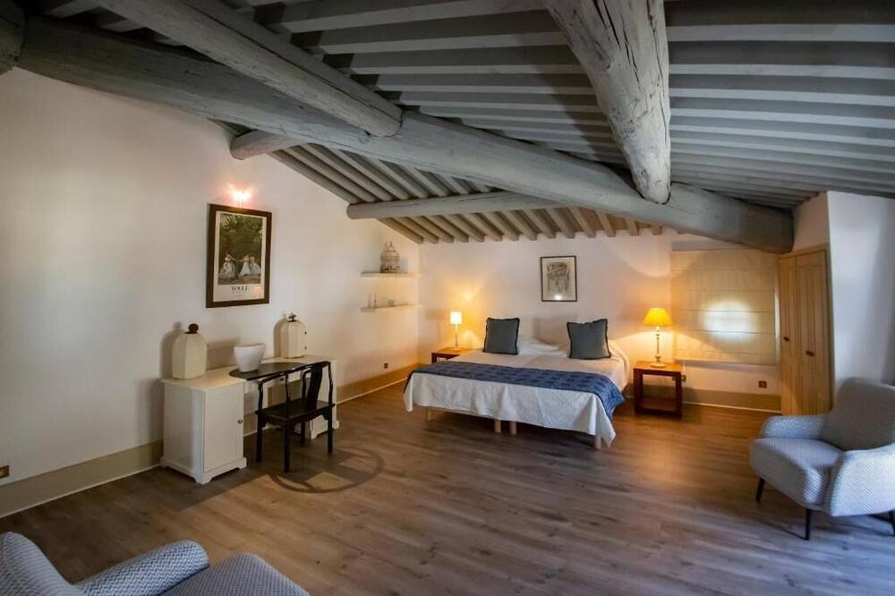 Photo of Bedroom in Arles