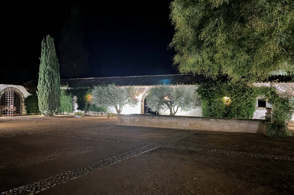 Photo of Others in Arles