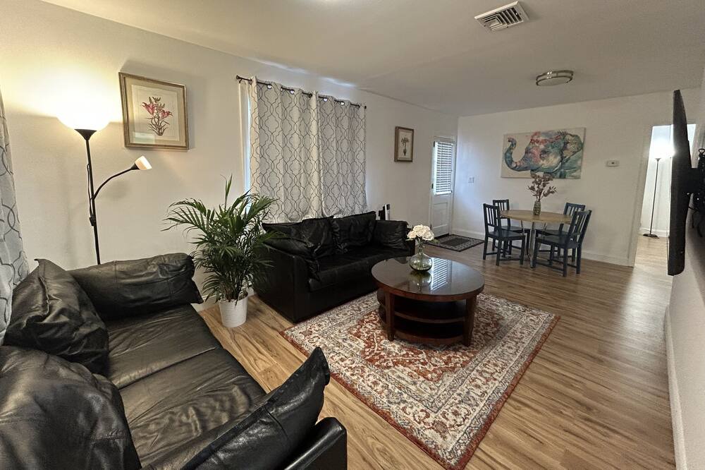 Photo of Livingroom in Hackensack