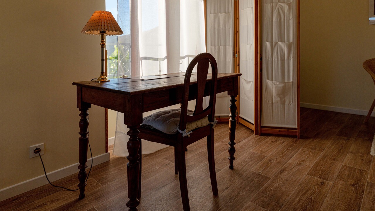 Photo of Others in Amberre