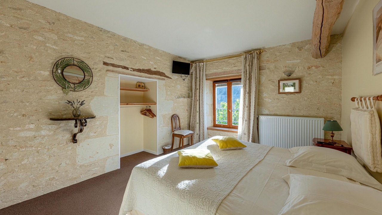 Photo of Bedroom in Amberre