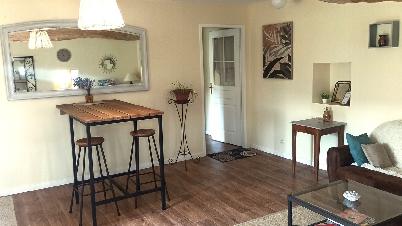 Photo of Others in Amberre