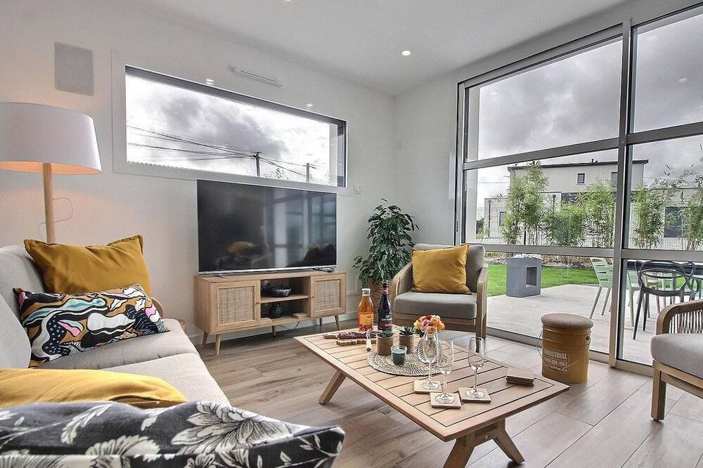 Photo of Livingroom in Saint-Bihy