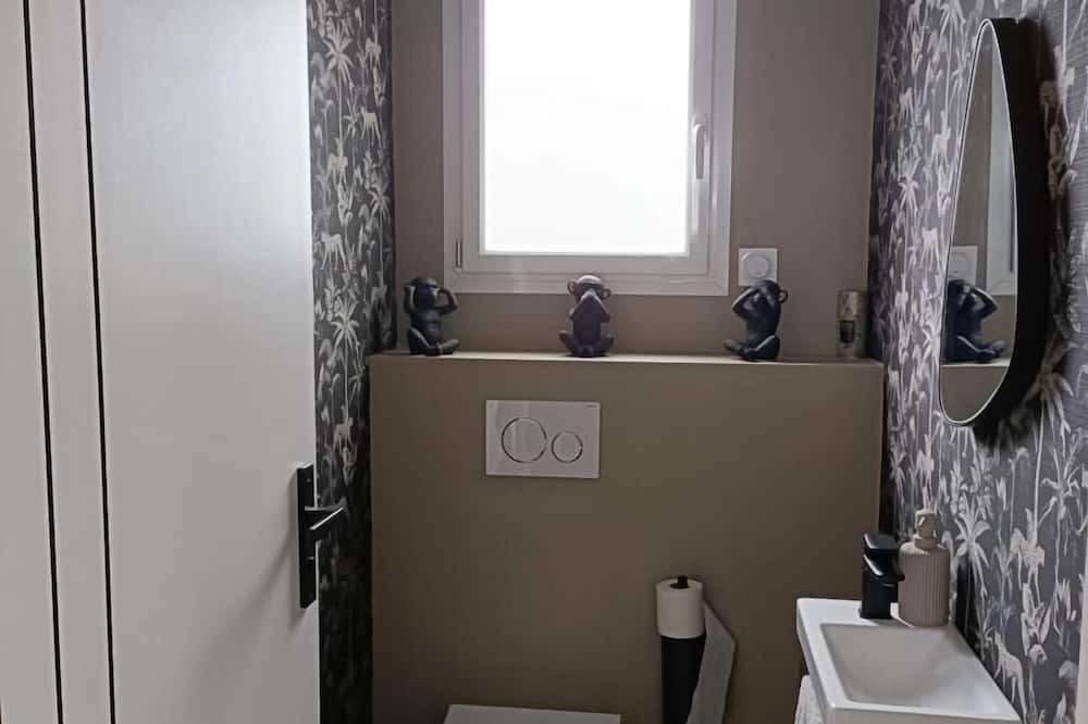 Photo of Bathroom in Saint-Bihy